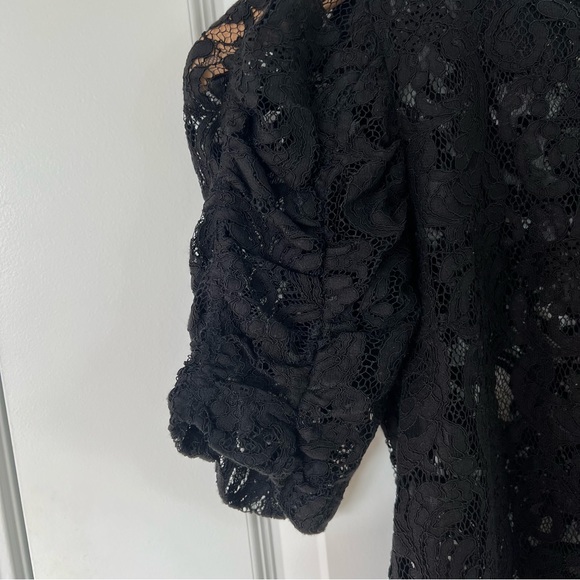 Wilfred Aritzia lace mini dress or long top no lining Xs - Picture 4 of 5